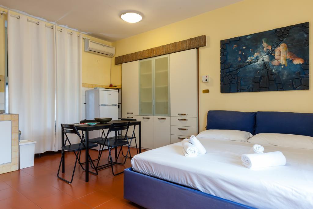 Amedeo Savoia - Bh 49 Apartment เนเปิลส์ ภายนอก รูปภาพ